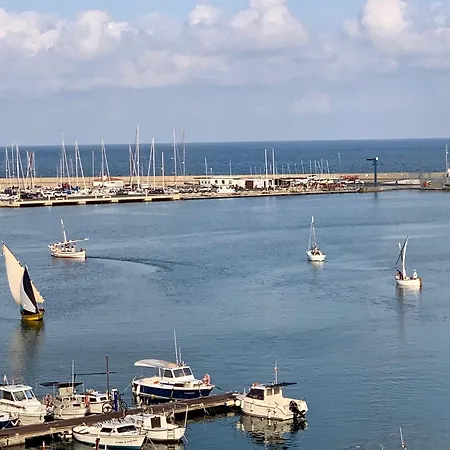 Puerto Miramar דירה *